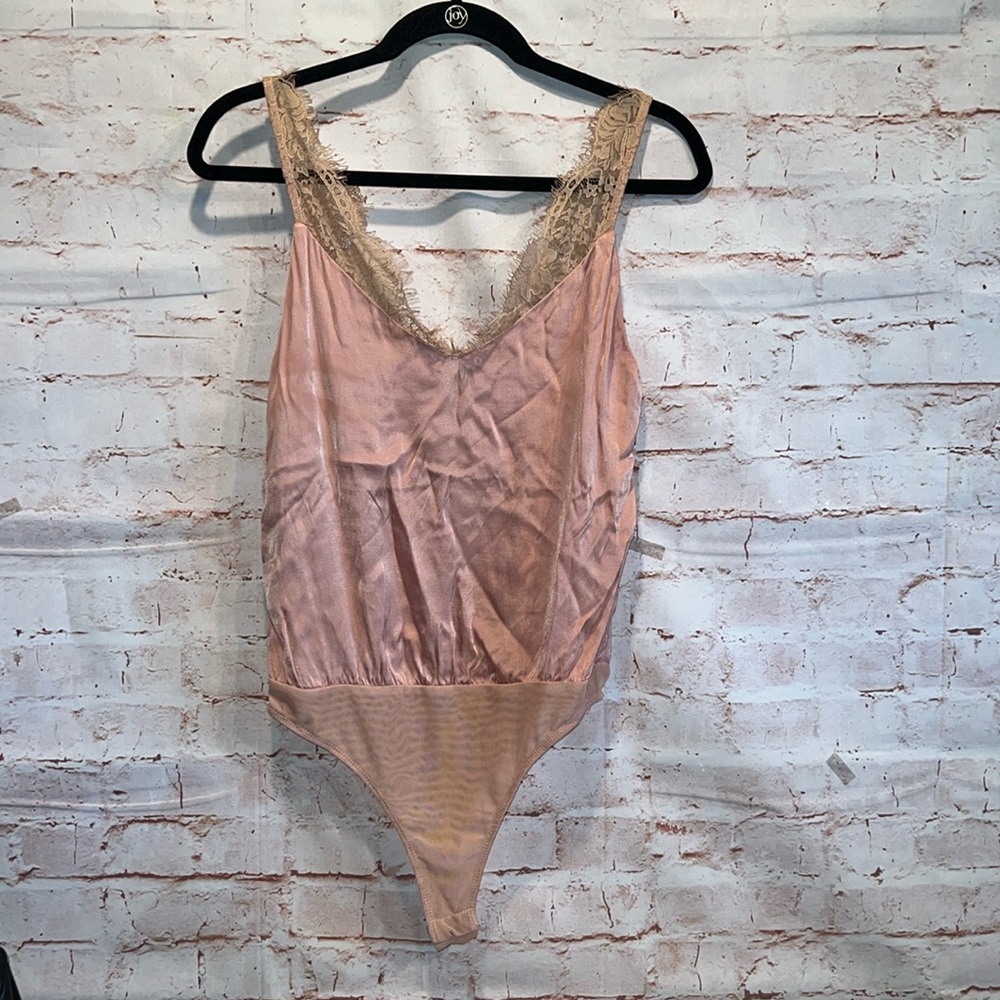Socialite Bodysuit Womens XS Light Pink Silky Camisole Lace Trim Plunge VNeck